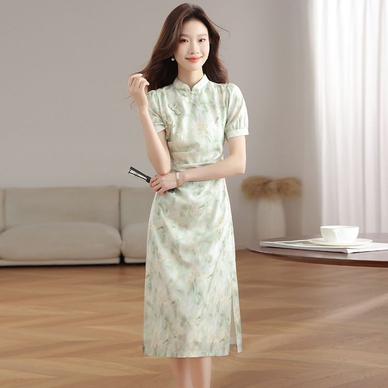 Elegant Green Floral Modern Cheongsam Dress