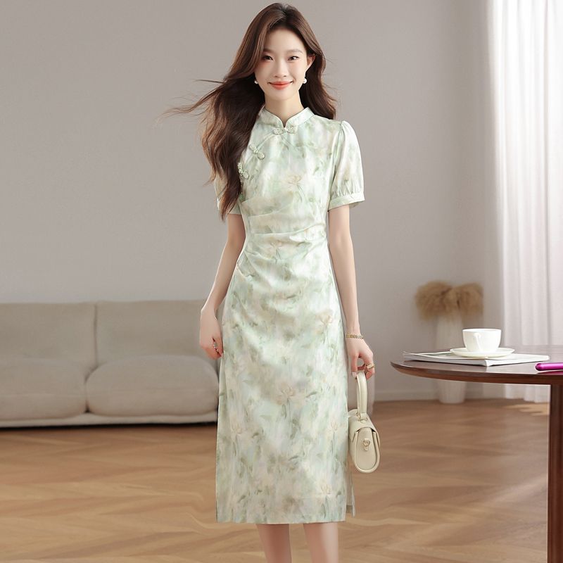 Elegant Green Floral Modern Cheongsam Dress
